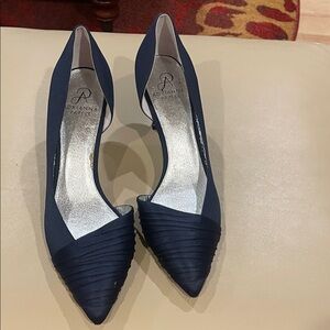 Adrianna Papell Midnight Blue Heels size 41